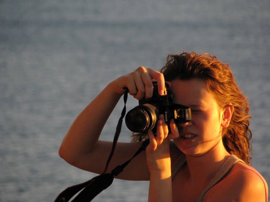 Uncanny photographer by Flyx