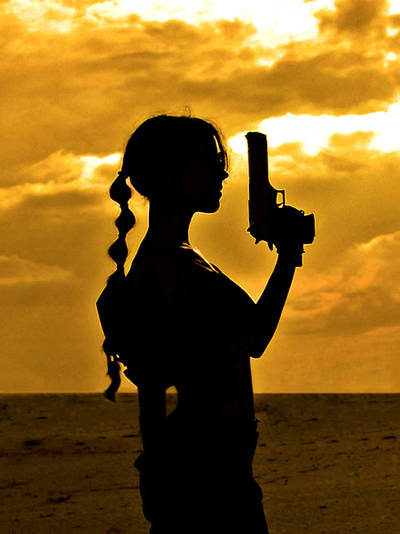 Lara Croft silhouette by TanyaCroft