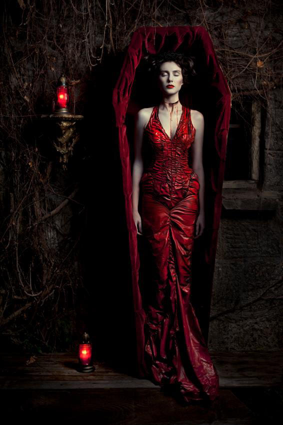 Red dress by KasiaKonieczka