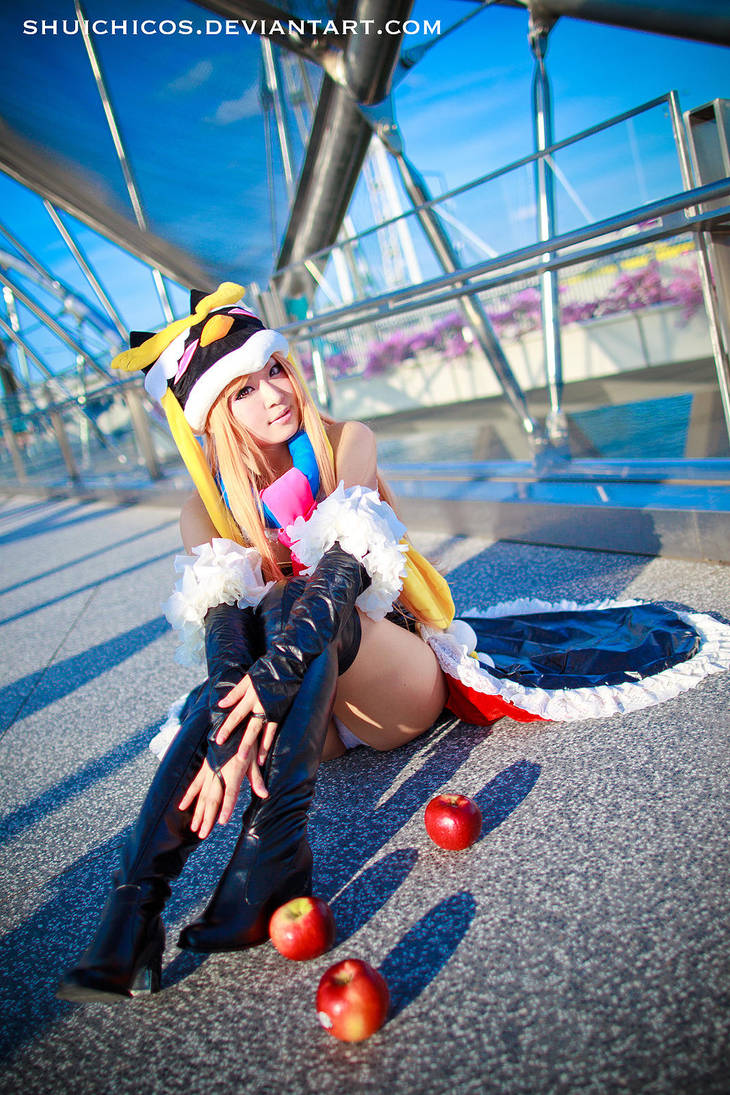 Princess of the Crystal 02 by shuichimeryl