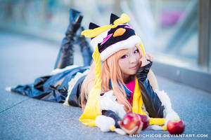 Princess of the Crystal 03 by shuichimeryl