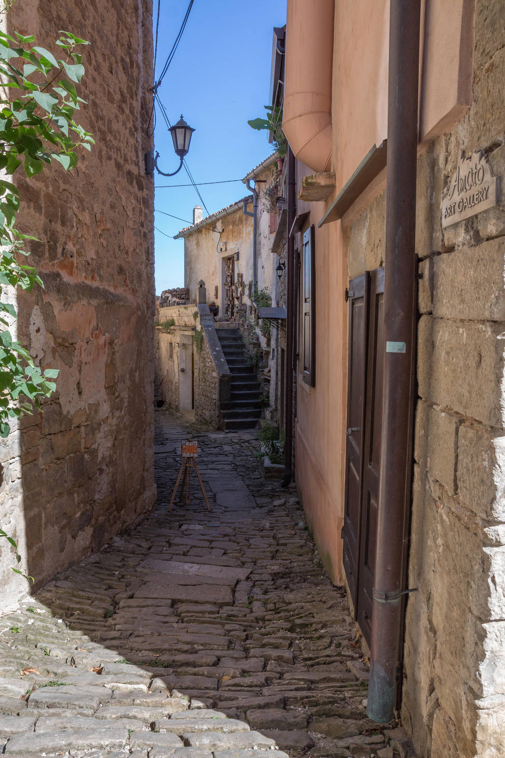 Alley V1... by Dark-Indigo-Stock
