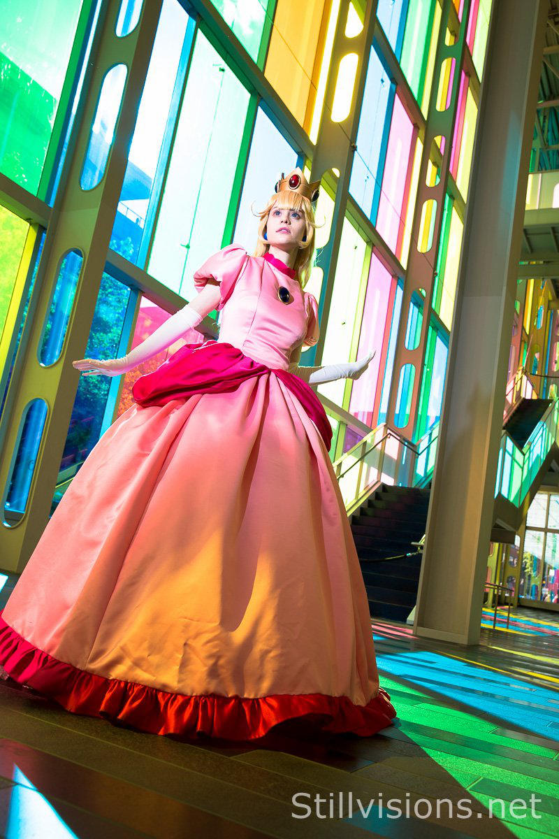 Princess Peach's Glass Castle by straywind