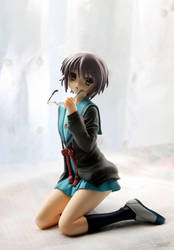 Nagato Yuki - Outside by Karidzka