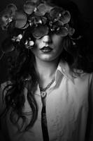 Dark Flower by Hvergelmir3402