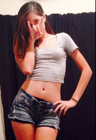 Julianna's Cute Belly by LozX100