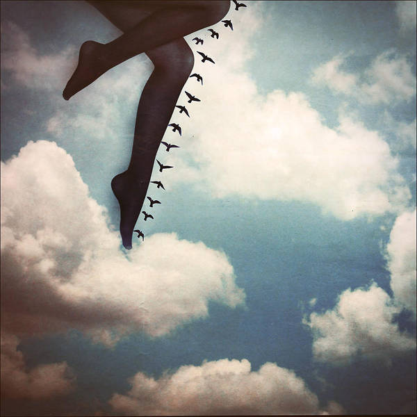 She wore mellow clouds by iNeedChemicalX