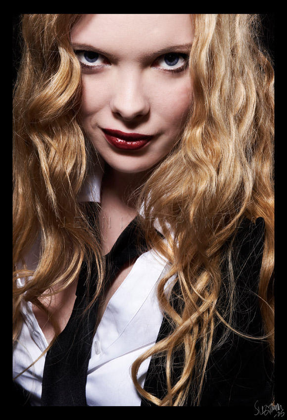 blonde by suzi9mm