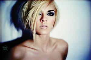 Lookaway by give-me-wings