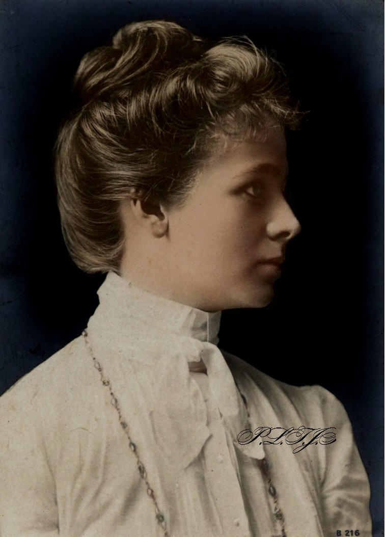 A lady in Edwardian era by Linnea-Rose
