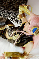 VOCALOID2 - Megurine Luka by ekiholic