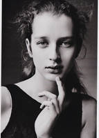 Mary. Avant models by NerySoul