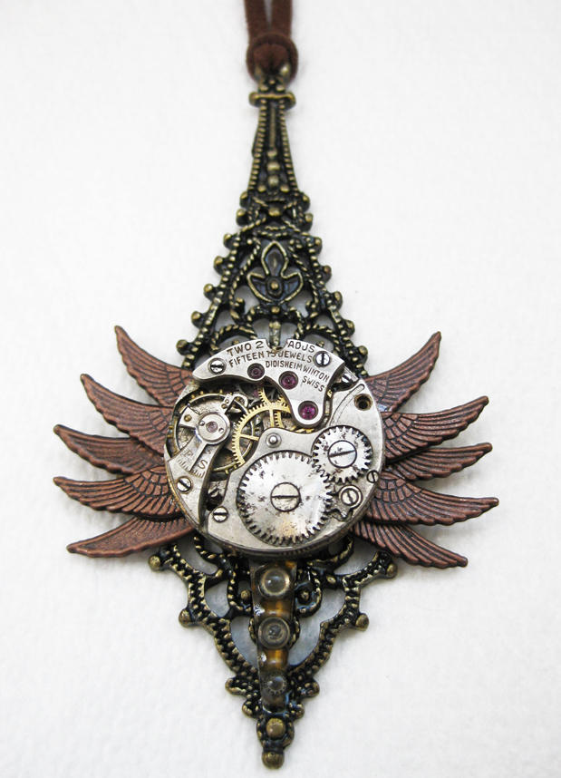 Steampunk Necklace - Bug by xxPRECIOUSMOMENTSxx