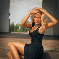 July-Julia03 - square by hellonata