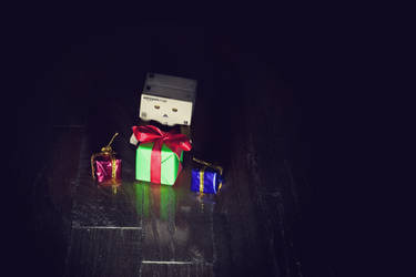 Danbo Xmas 2010 by enemydownbelow