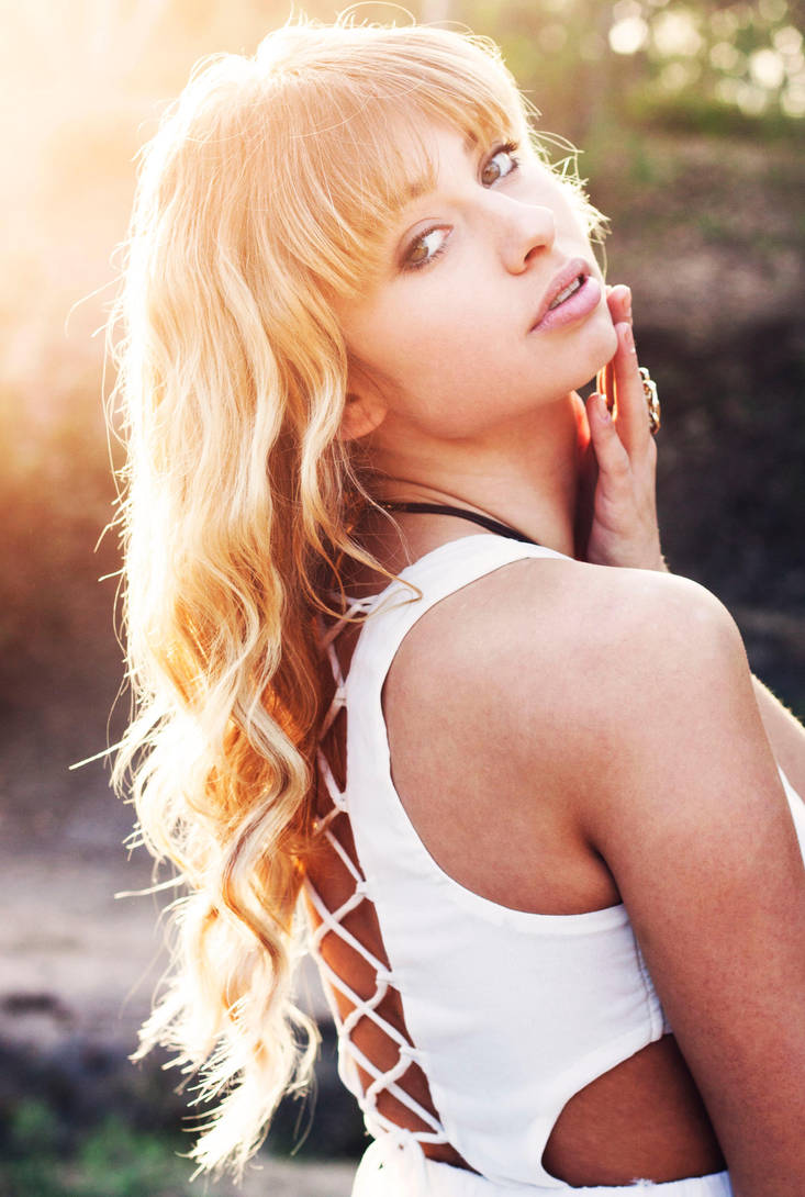Pics Molly Bennett naked (95 images), Cleavage Pics Molly Bennett naked (35 photo), Is a cute