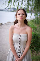 A kiss by simonamoon