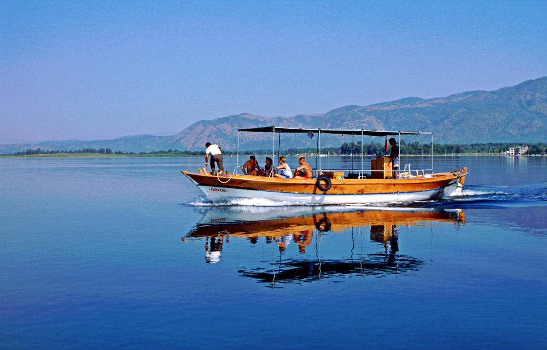 The boat and the lake by Sergiba The boat and the lake by Sergiba