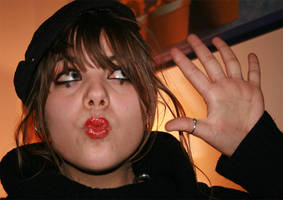 ceci n'est pas une femme. by different-star