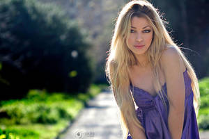 I Hate That I Love You... by xeneras