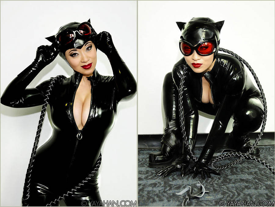 Here comes the Cat by yayacosplay