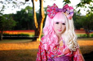 Win a WA LOLITA DRESS SET by dolldelight