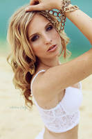 Cyan by SabrinaCichy