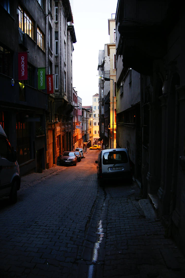 In the street of istanbul by Heurchon