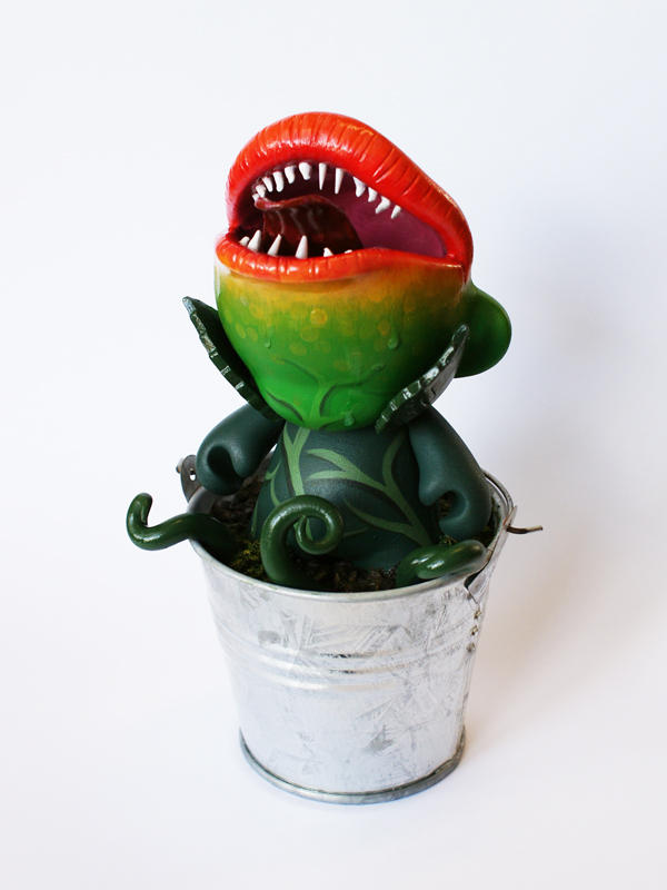 Little Shop of Munny - Audrey II by messymedia
