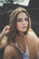 golden glow by vampire-zombie