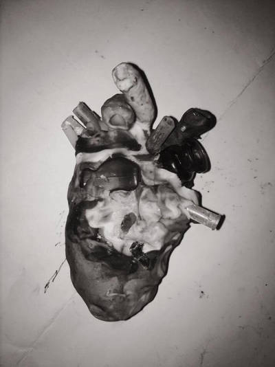 Heart sculpture - 2017 by CharaSweetCheeks