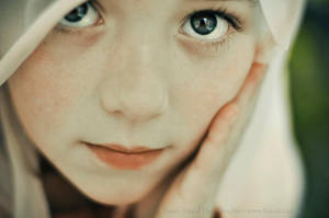 Lulla by Basile-Tirard