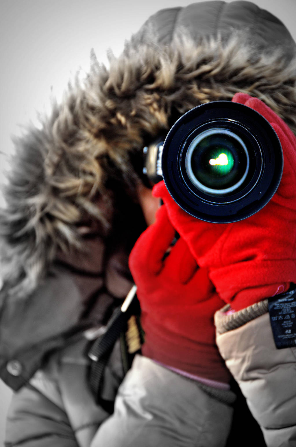 girl  with her camera by Hildeknots