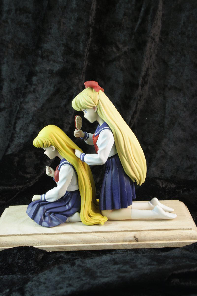 1/8 Usagi and Minako brushing set by Schuldigkun
