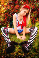 Hayley as Alice II by RavenMacabre