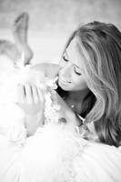 Playing With Feathers by thesashabell