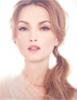 Touch-me Tresses by zemotion