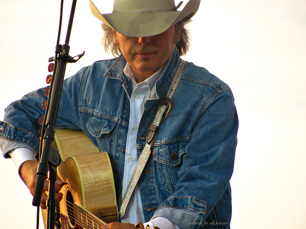 Dwight Yoakam 7-9-11 by dwightyoakamfan