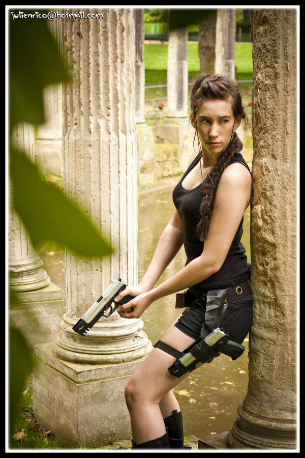 lara croft 31 by findenenmacil