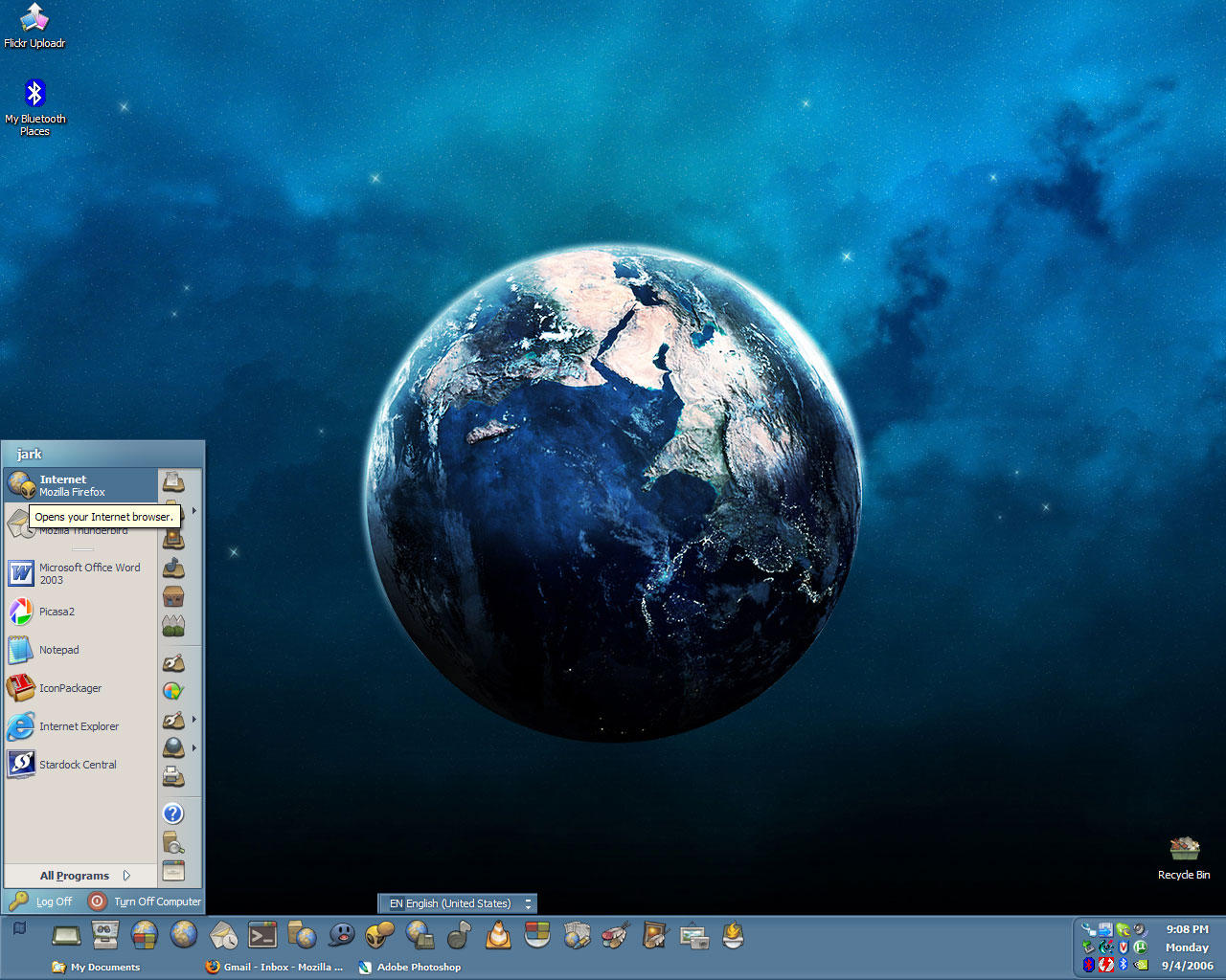 Yellow Alien Windows Desktop by jark
