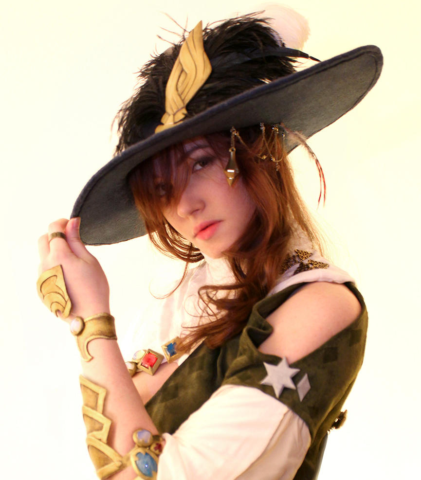 FFXIV A Realm Reborn Bard Cosplay by RiotSeri