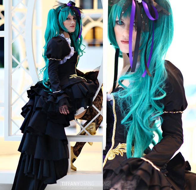 Hatsune Miku by RuffleButtCosplay