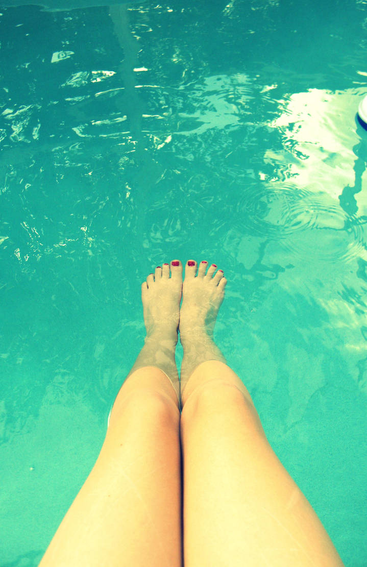 Swim Away by KateAnnexTerrasochi