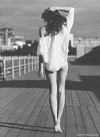 walking by mystereophoto