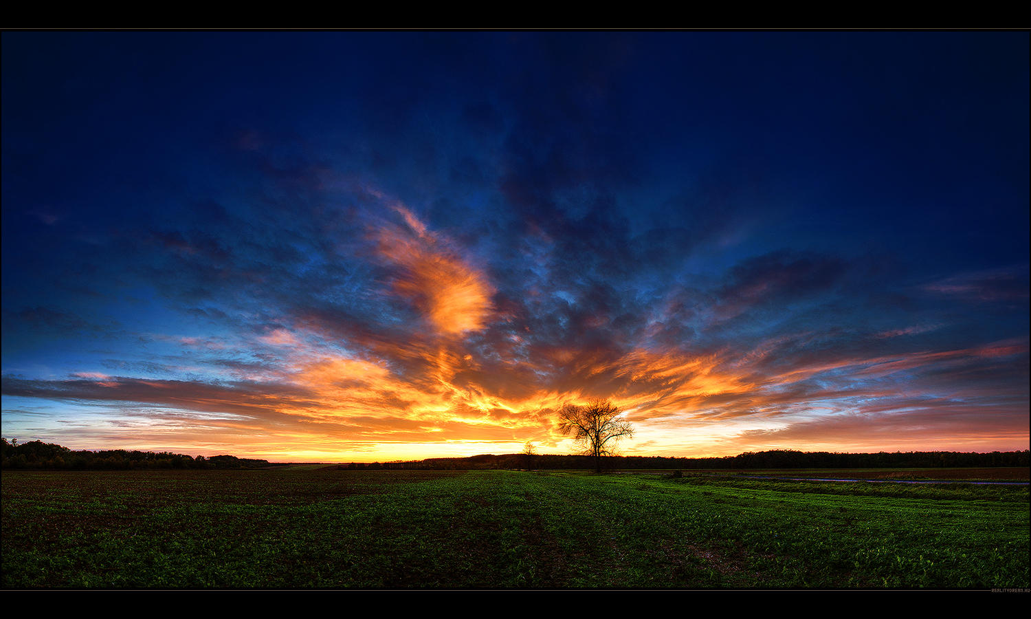 Hungarian skies pt.CXLIII. by realityDream