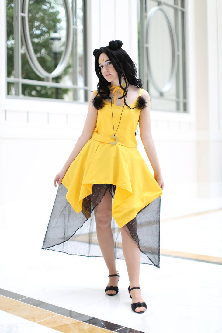 Human Luna Cosplay From The Sailor Moon S Movie By Sailorsamara On