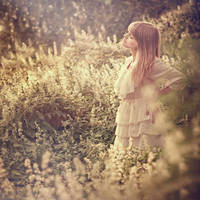 Me as a model - fields of gold by duskOFsummer