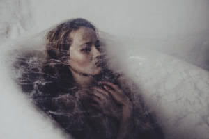 Natalia and her nightmares. by laura-makabresku