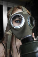 Gasmask selfie by xSick