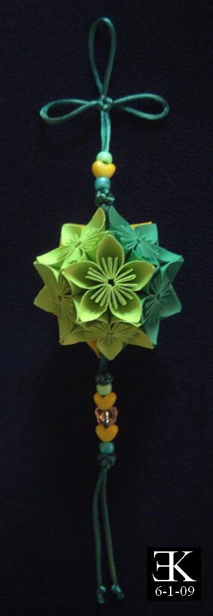 Yellow and Green Kusudama: 2 by putrescine